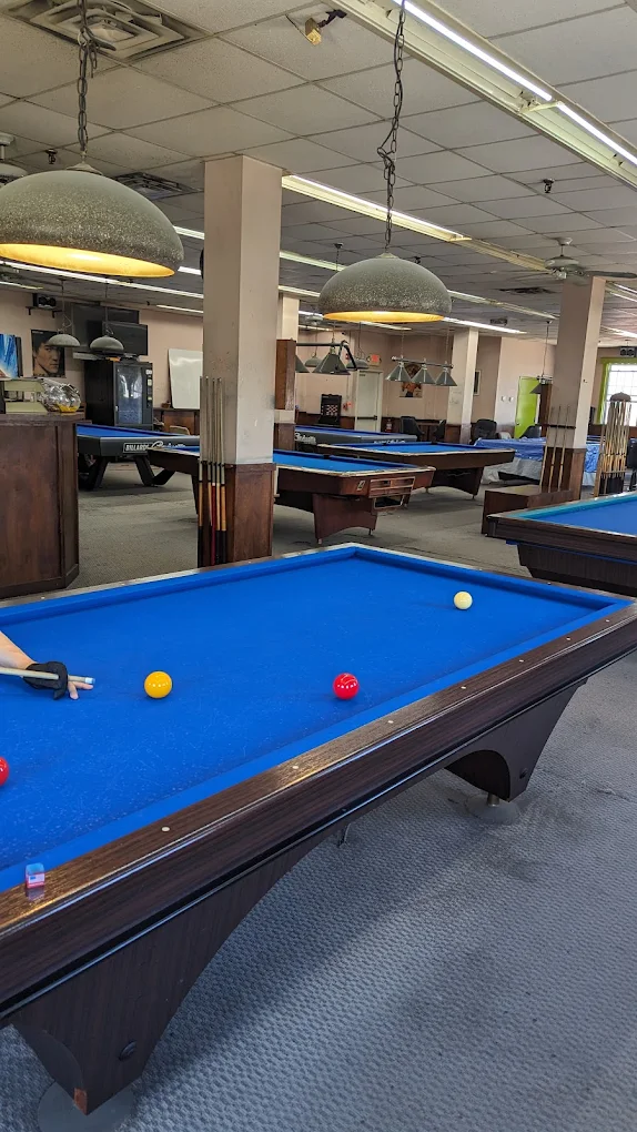 123 Billiards pool hall exterior/interior