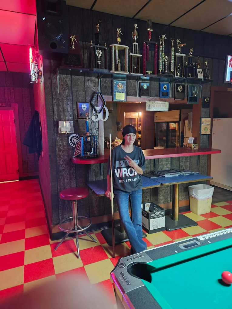 J&R Tavern pool hall exterior/interior