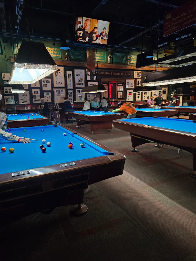 Snookers Sports Billiards Bar & Grill pool hall exterior/interior