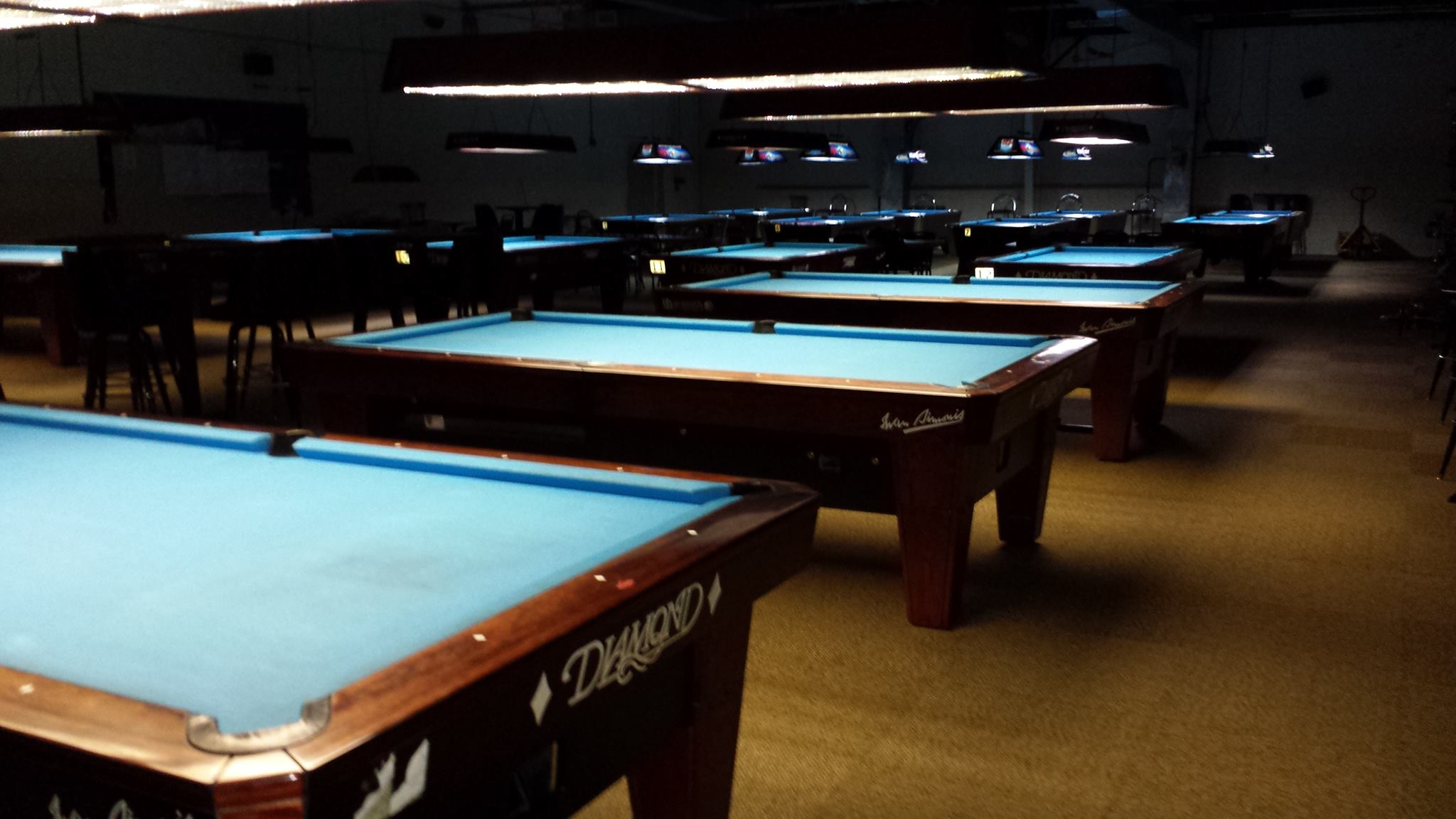 Grady's Pool Room pool hall exterior/interior