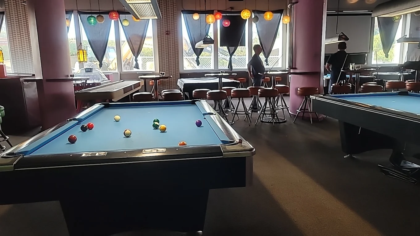 Continental Pool Lounge pool hall exterior/interior