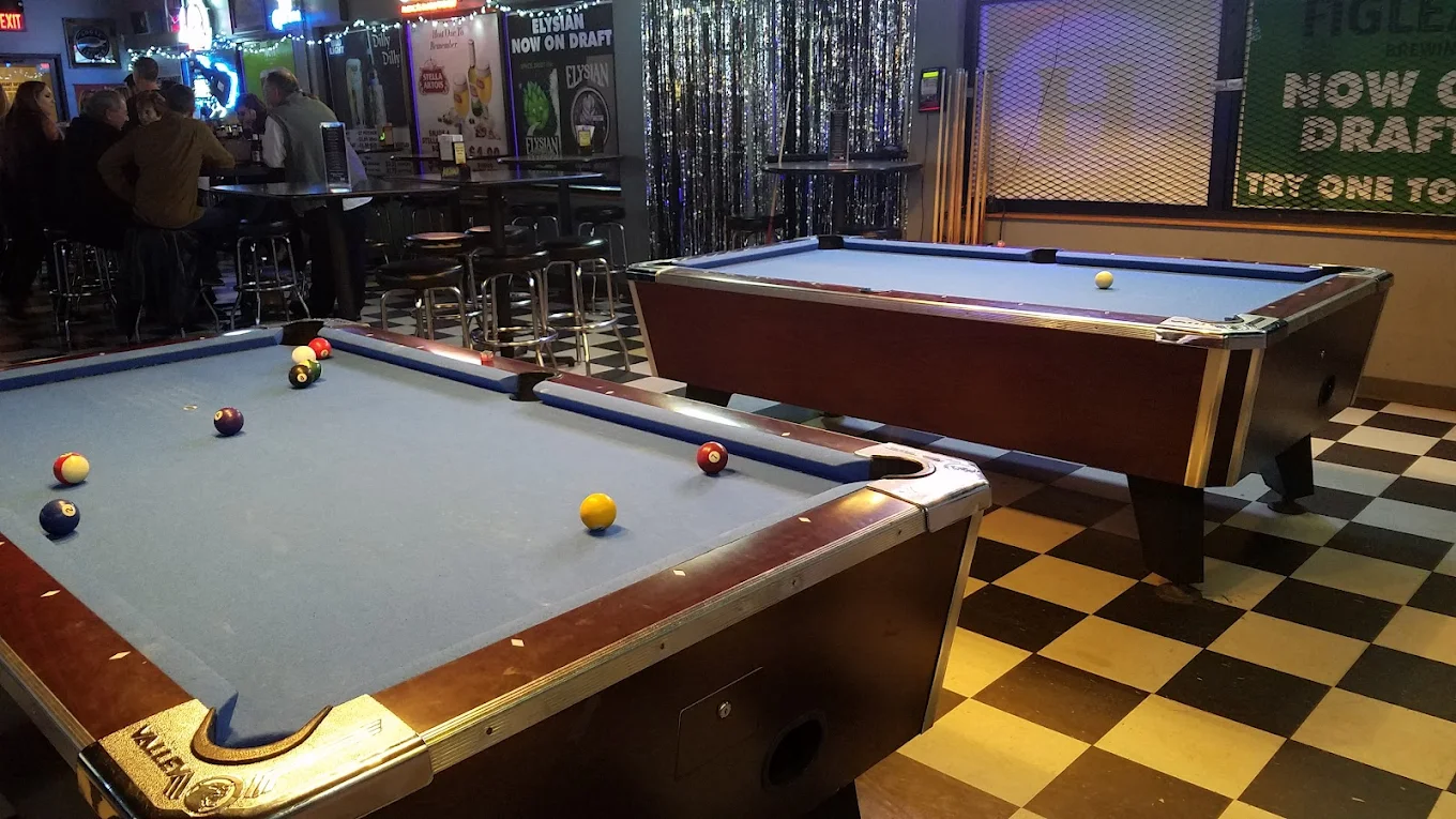 Froggy's Bar & Grill pool hall exterior/interior