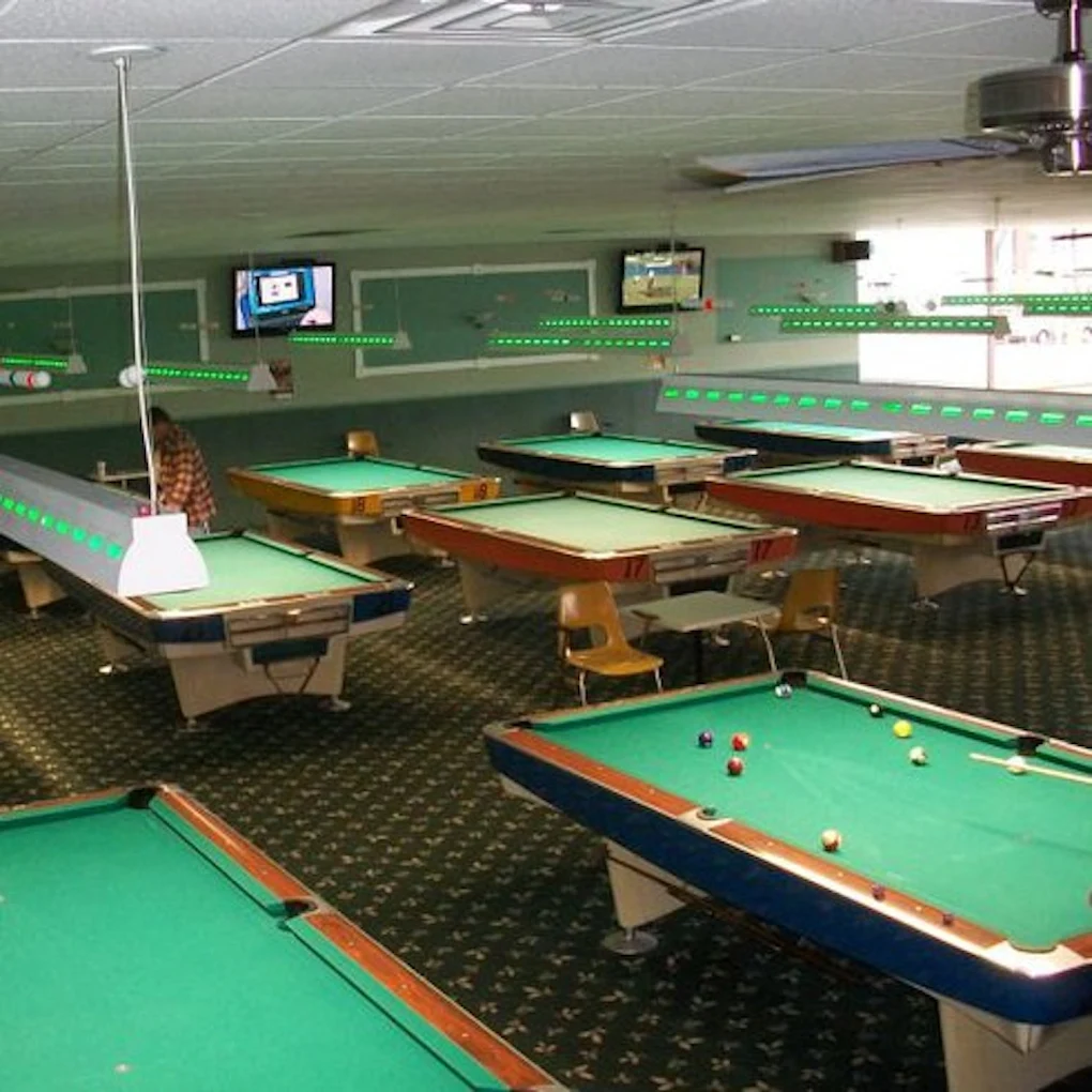 Golden Cue pool hall exterior/interior