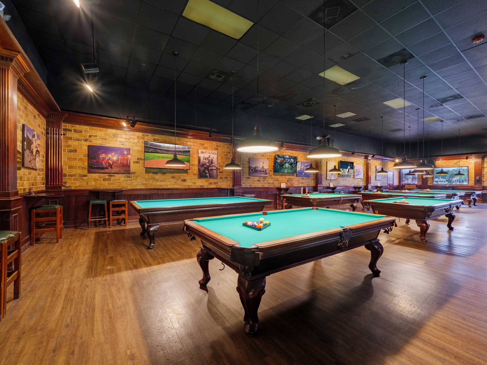 Eddy's Tavern pool hall exterior/interior
