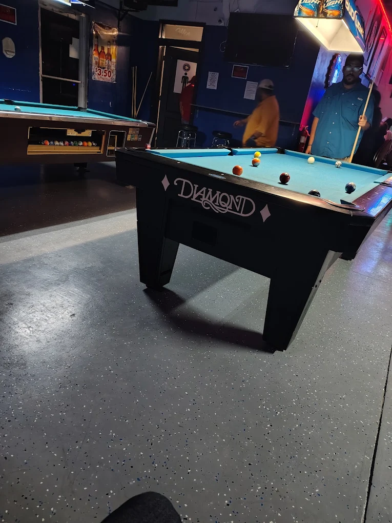 La Casona Bar pool hall exterior/interior