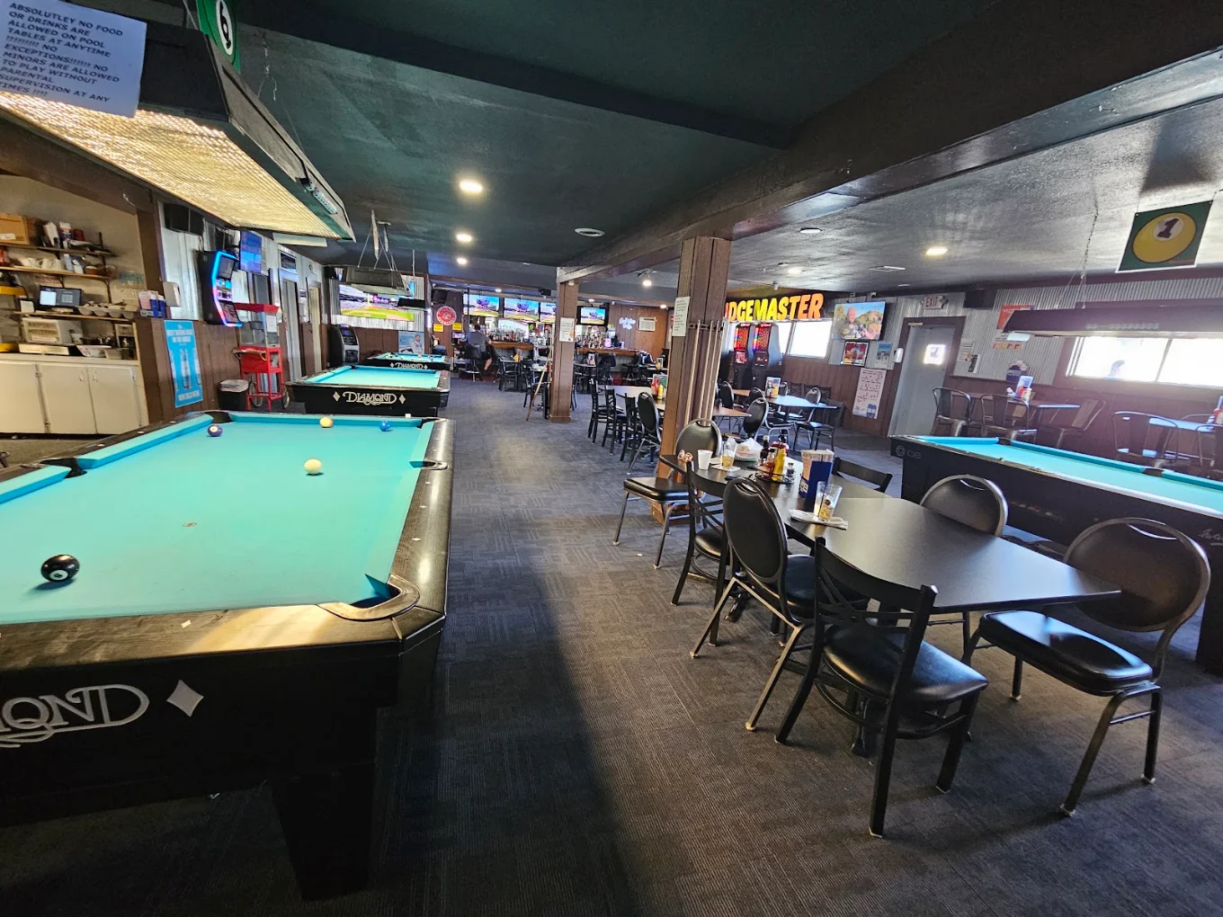 Playstation Bar and Grill pool hall exterior/interior