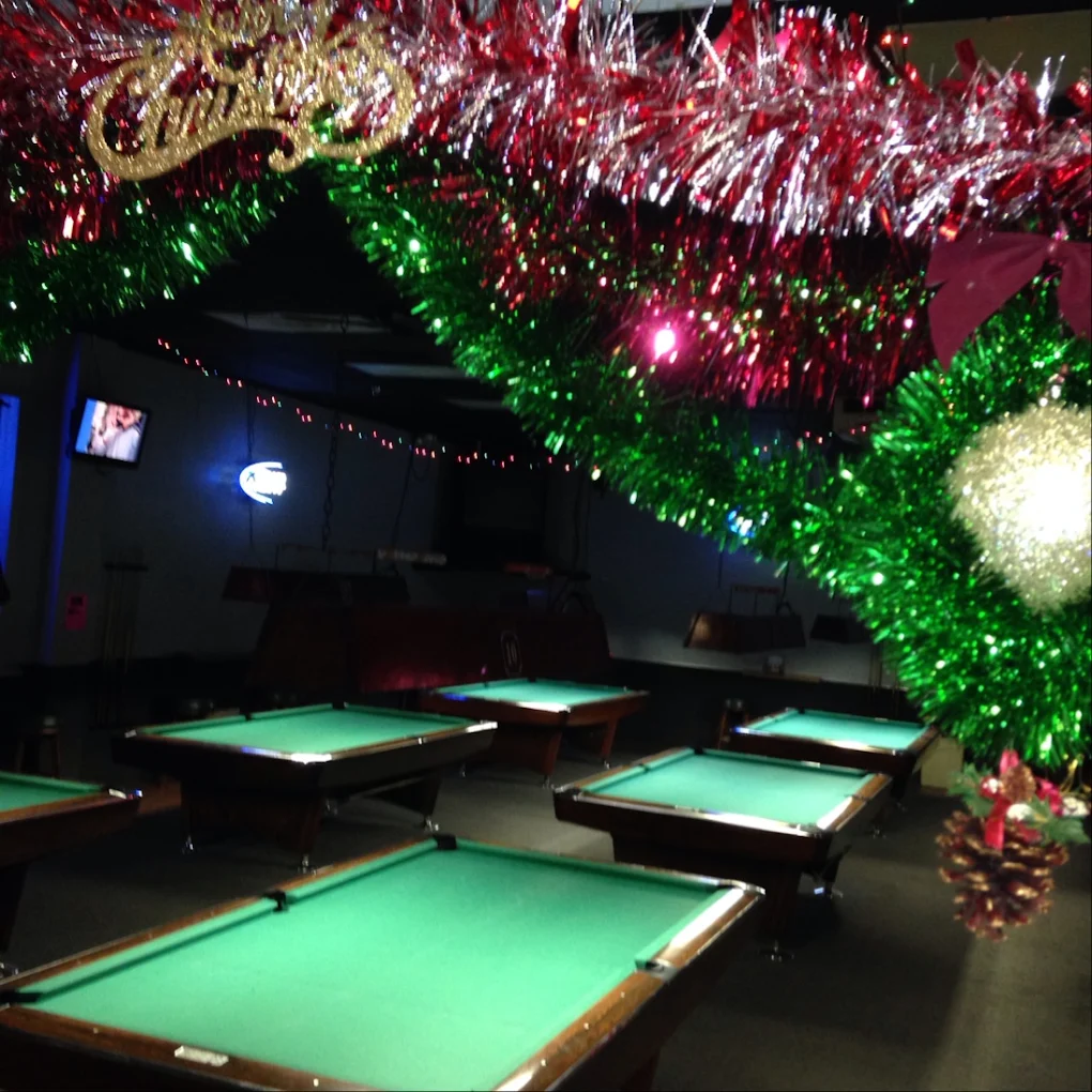 Shooters Riverside pool hall exterior/interior